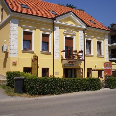 Apartments Petar Pan Krapinske Toplice Ruang foto
